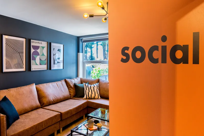 Vibrant 6 Bedroom House // 2026/7 - Image 5